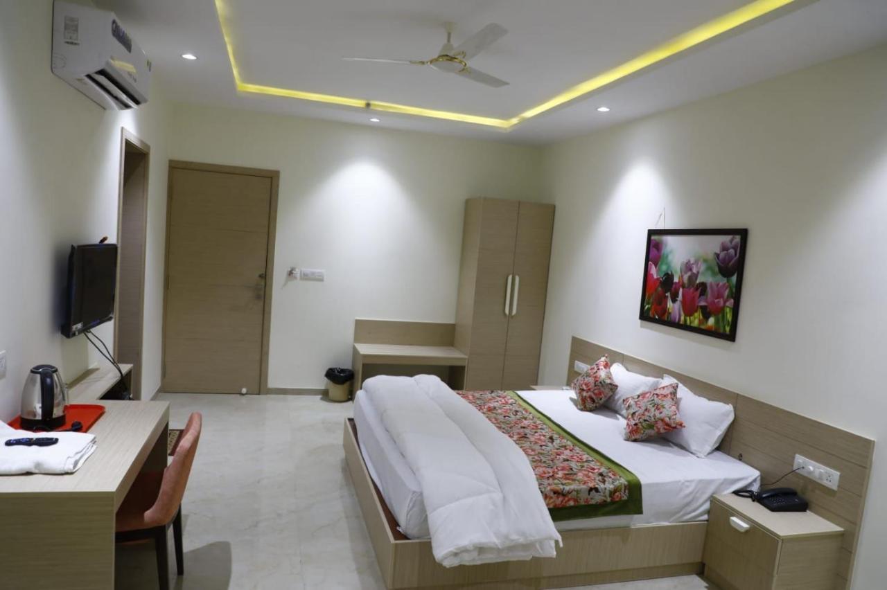Hotel Grand Vasaante Bhīlwāra Екстериор снимка